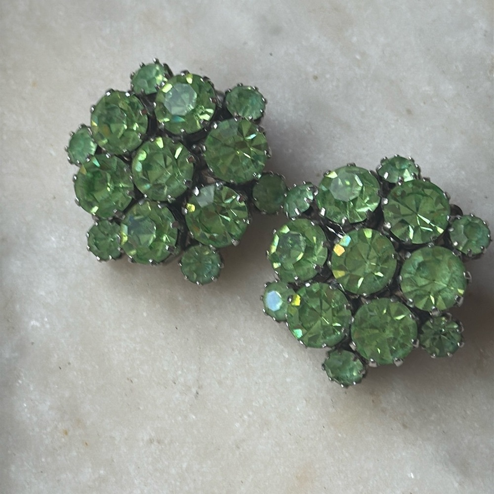 Vintage WEISS Clip On Earrings